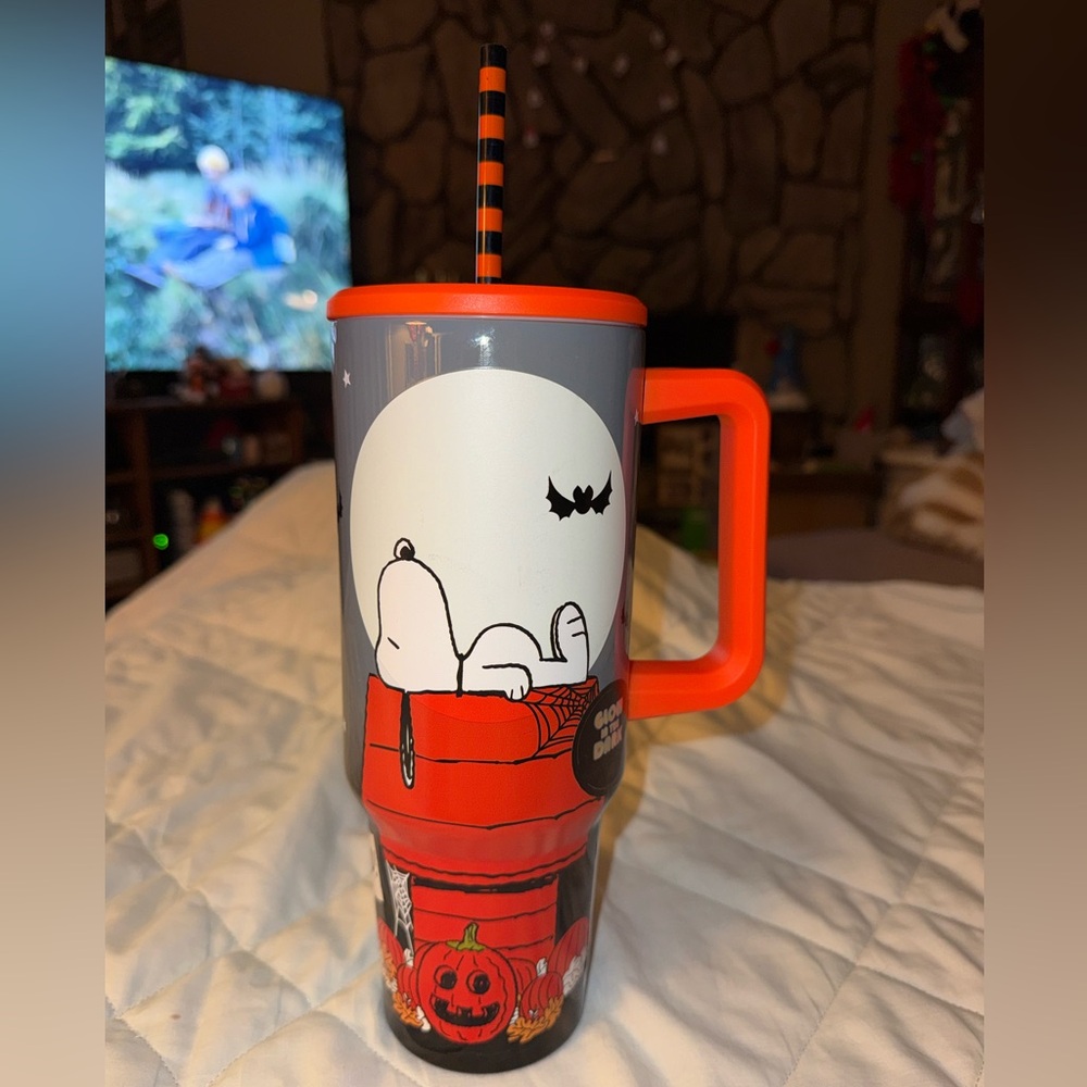 Bioworld Brand New Peanuts Halloween Stainless Steel 40oz Cup